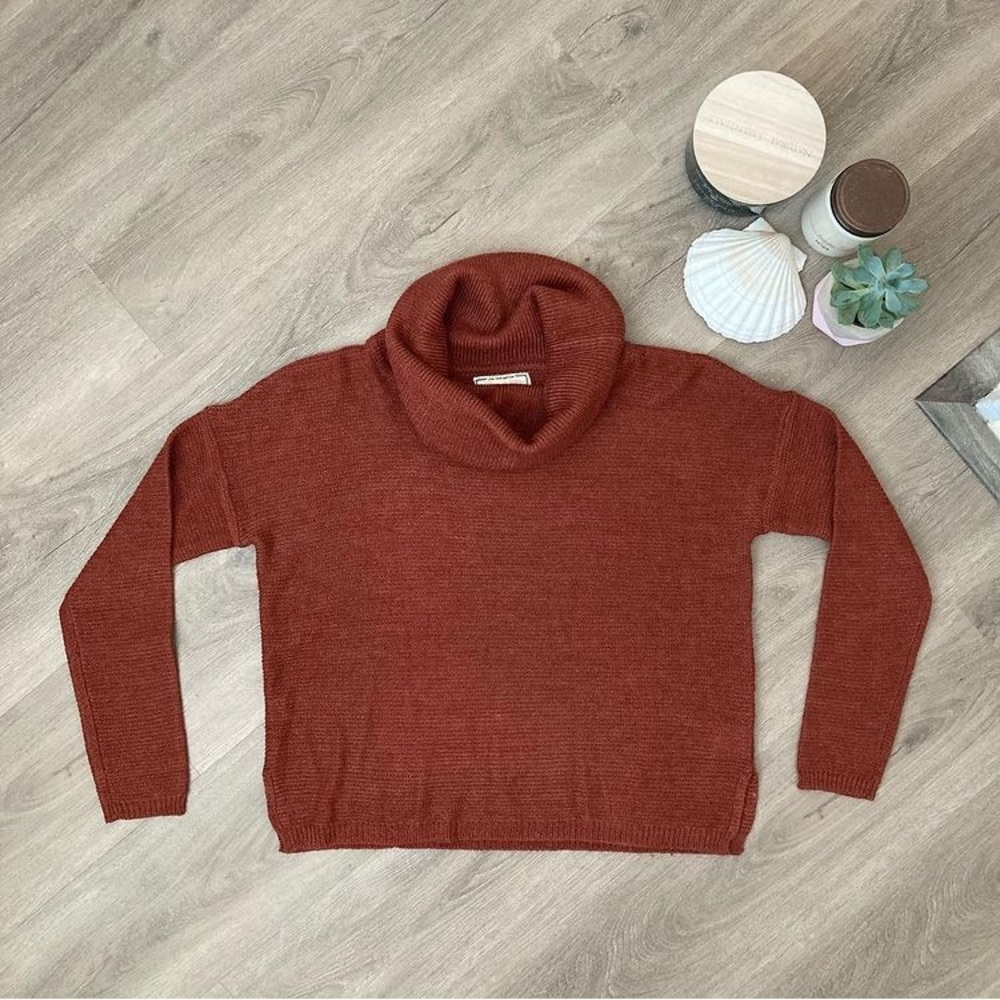 Cozy ribbed knit terracotta rust shade long sleeve turtleneck sweater | Size S